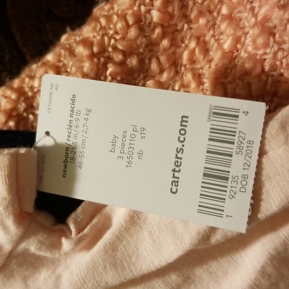 Carters newborn outfits - Picture 5 of 6